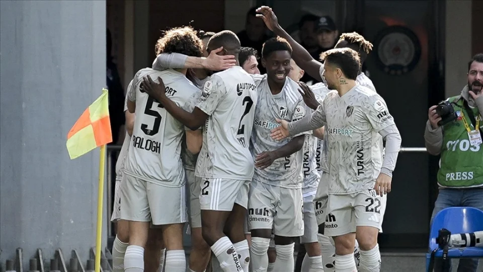 Kocaelispor, deplasmanda Ey�pspor'u ma�lup etti