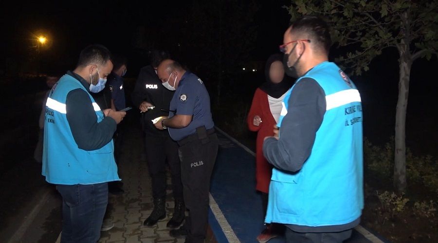 Koronal�  kad�n: '�sterseniz 10 bin lira yaz�n'