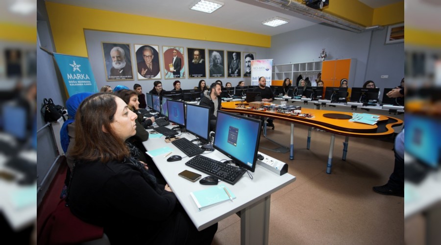 Kurslarda robotik kodlamayı öğrenecekler