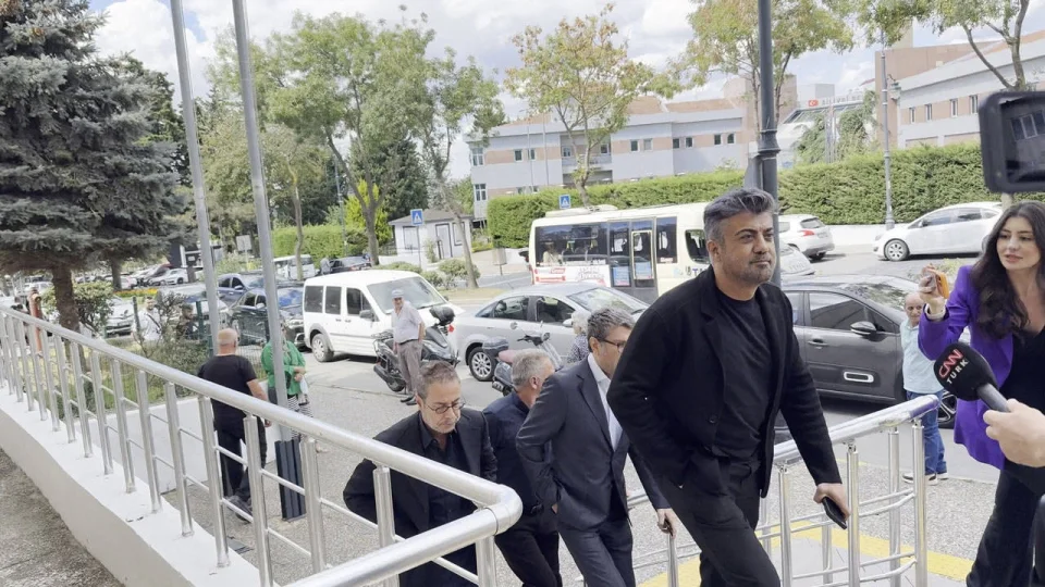 Kurtlar Vadisi dizisinin senaristleri adliyeye geldi