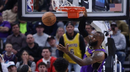 LeBron, Lakers'a galibiyeti kazandırdı