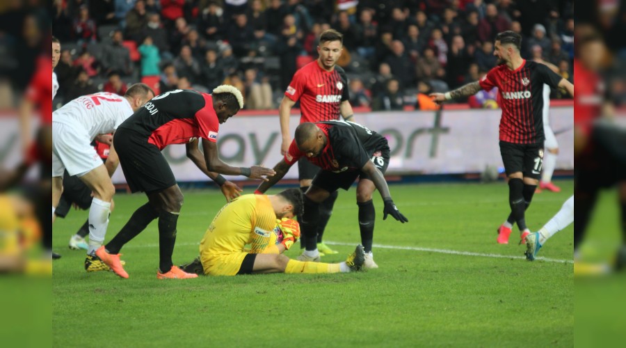 Lidere b�y�k �ok: 5-1