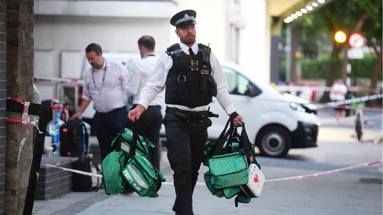 Londra'da bıçaklı saldırı: 2 ölü, 1 yaralı