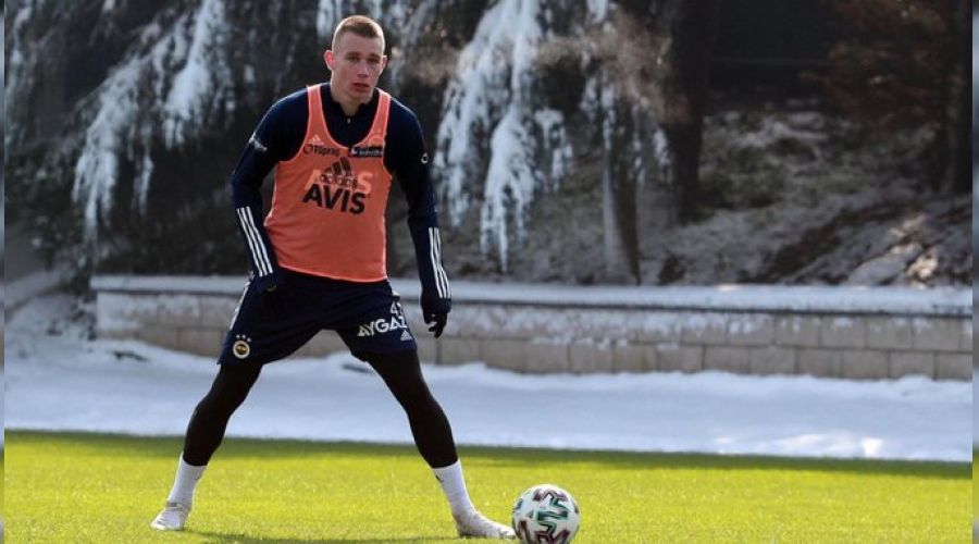 Macar futbolcu ilk idmanına çıktı