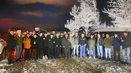 Mahsur kalan öğrencileri orman ekipleri kurtardı