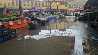 Malatya Darende'de saanak ve dolu hayat fel etti