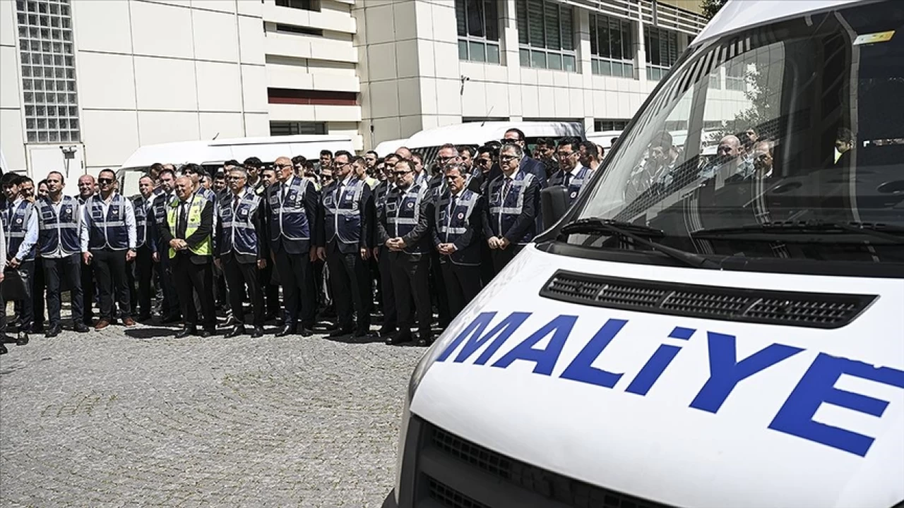 Maliye 'kaçak elektronik sigara' avında