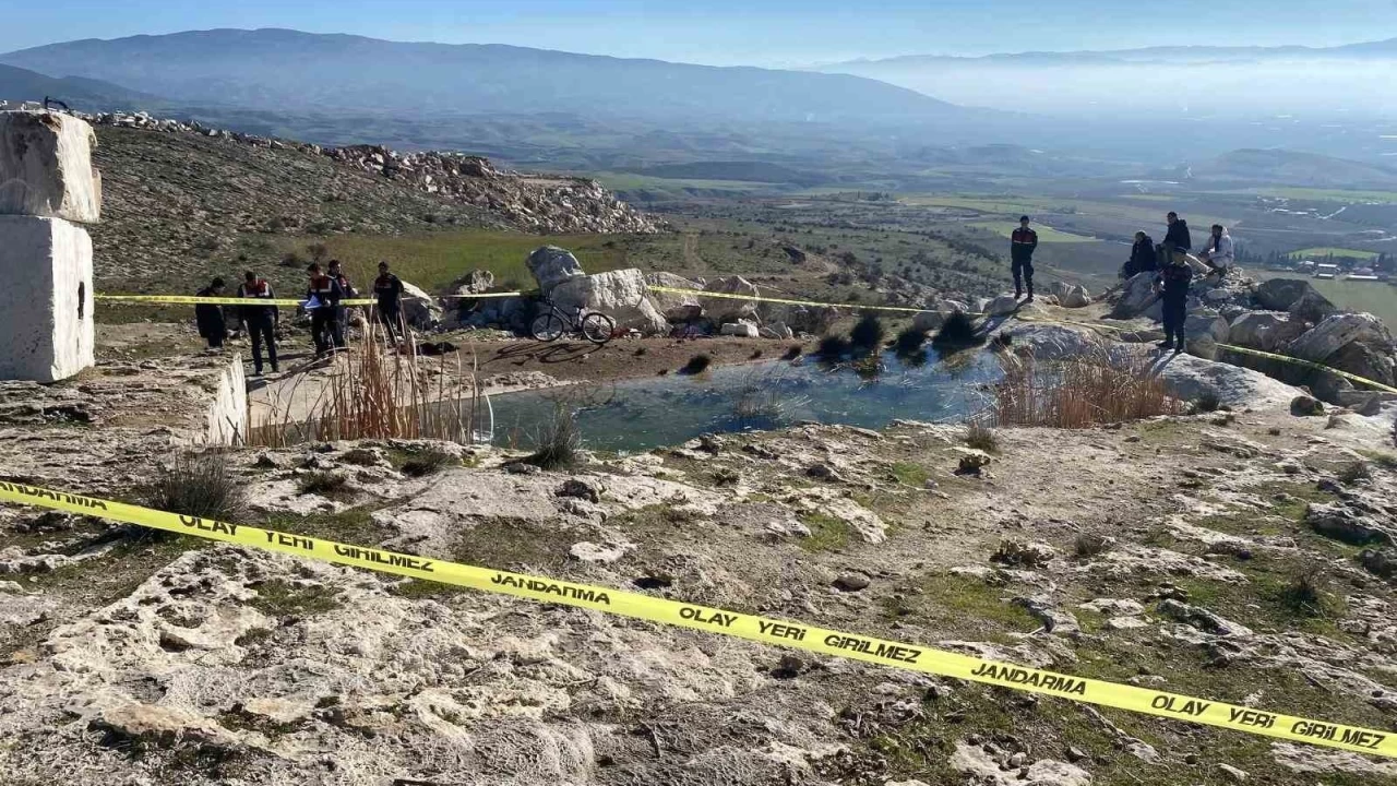 Manisa'da mermer ocağının açtığı çukur iki çocuğa mezar oldu