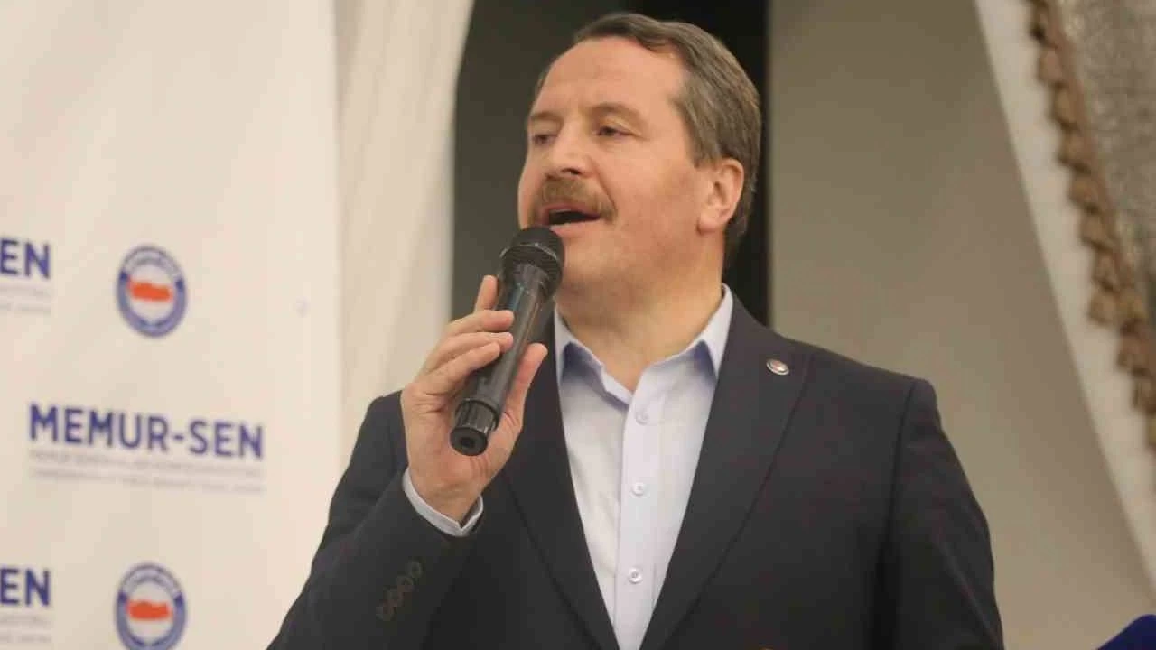 Memur-Sen Genel Ba�kan� Yal��n: D�nyan�n her yerinde sendikalar iktidarlar� protesto ederler, biz gittik CHP'yi ettik