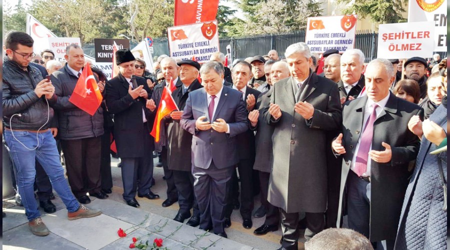 Merasim Sokak �ehitleri an�ld�