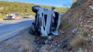 Mersin'de ailecek baheye giderken kaza yaptlar: 1'i ar 6 yaral