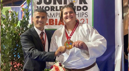 Milli judocu Hilal Öztürk dünya üçüncüsü oldu