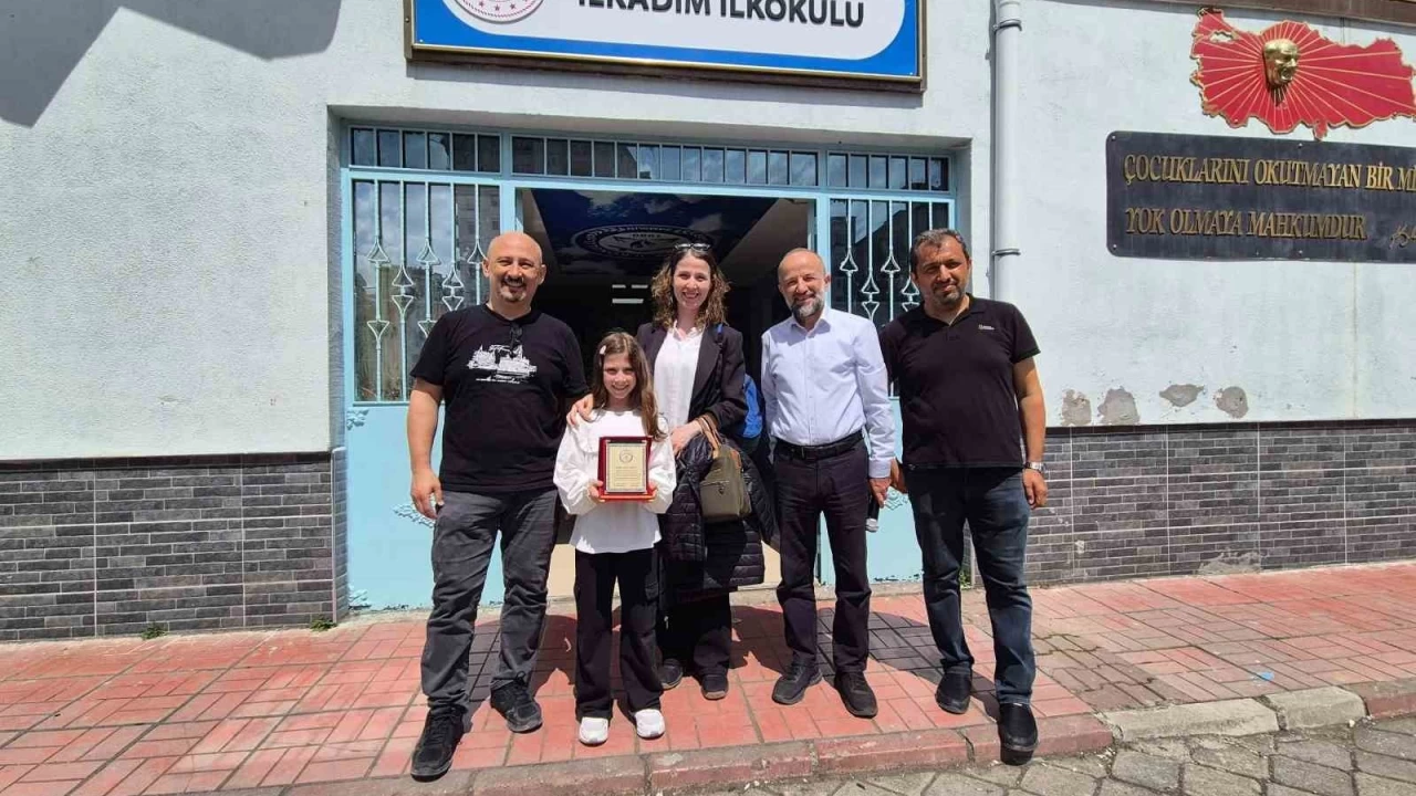 Minik ressam dünya birincisi oldu