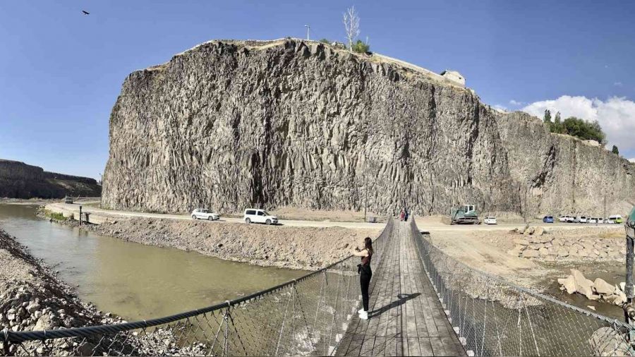 Murat Kanyonu e�siz g�zelli�iyle g�z kama�t�r�yor