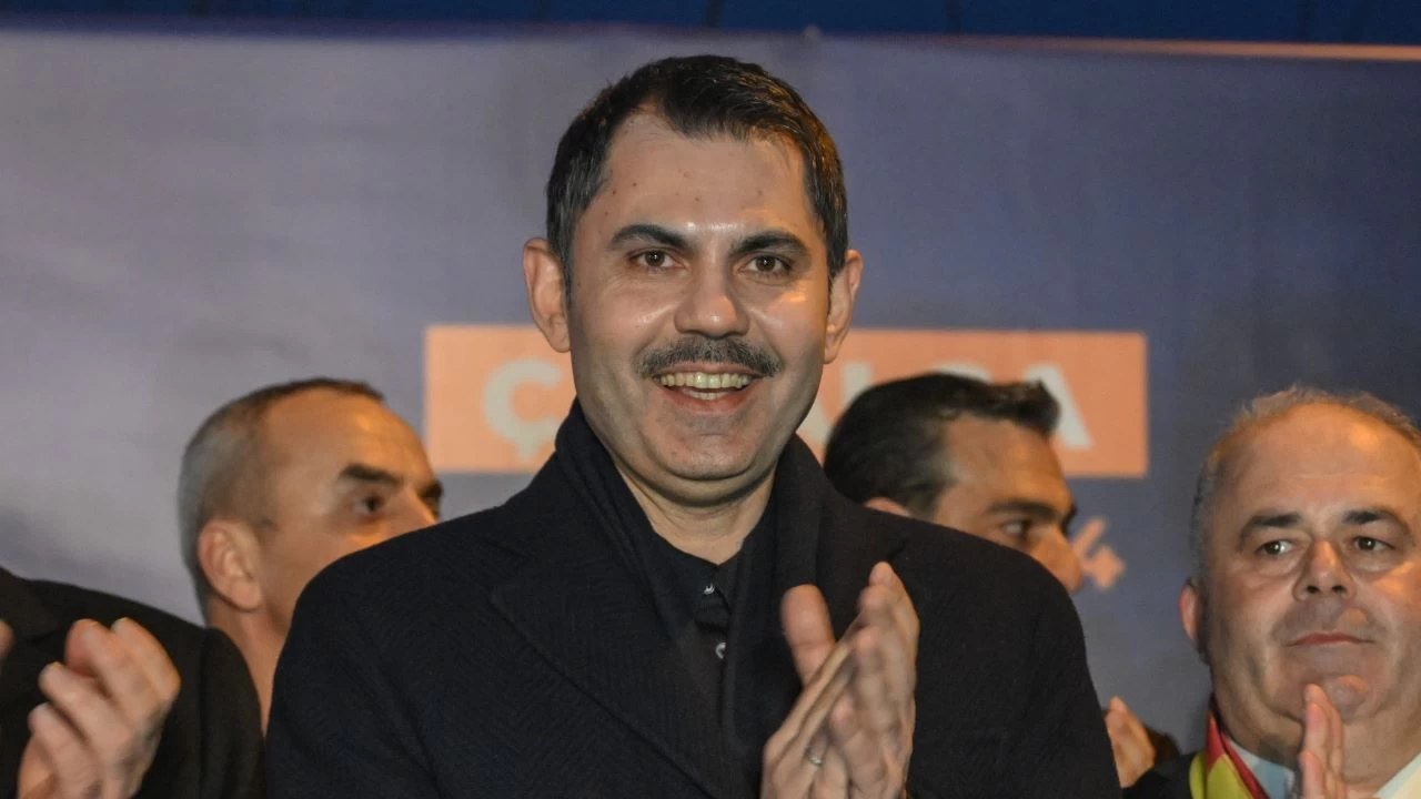 Murat Kurum, T�rkiye Ermenileri Patrikli�ini ziyaret etti