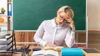 Öğretmen tükenmişliği: Eğitim kalitesini düşüren görünmez tehlike