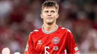 Okan Buruk Galatasaray'a alamad�! Be�ikta� bitiriyor