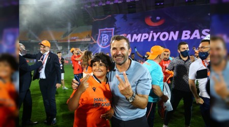 Okan Buruk'tan G.Saray'a yeşil ışık