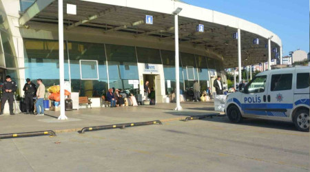 Otobüs terminalinde eski eşini silahla yaraladı