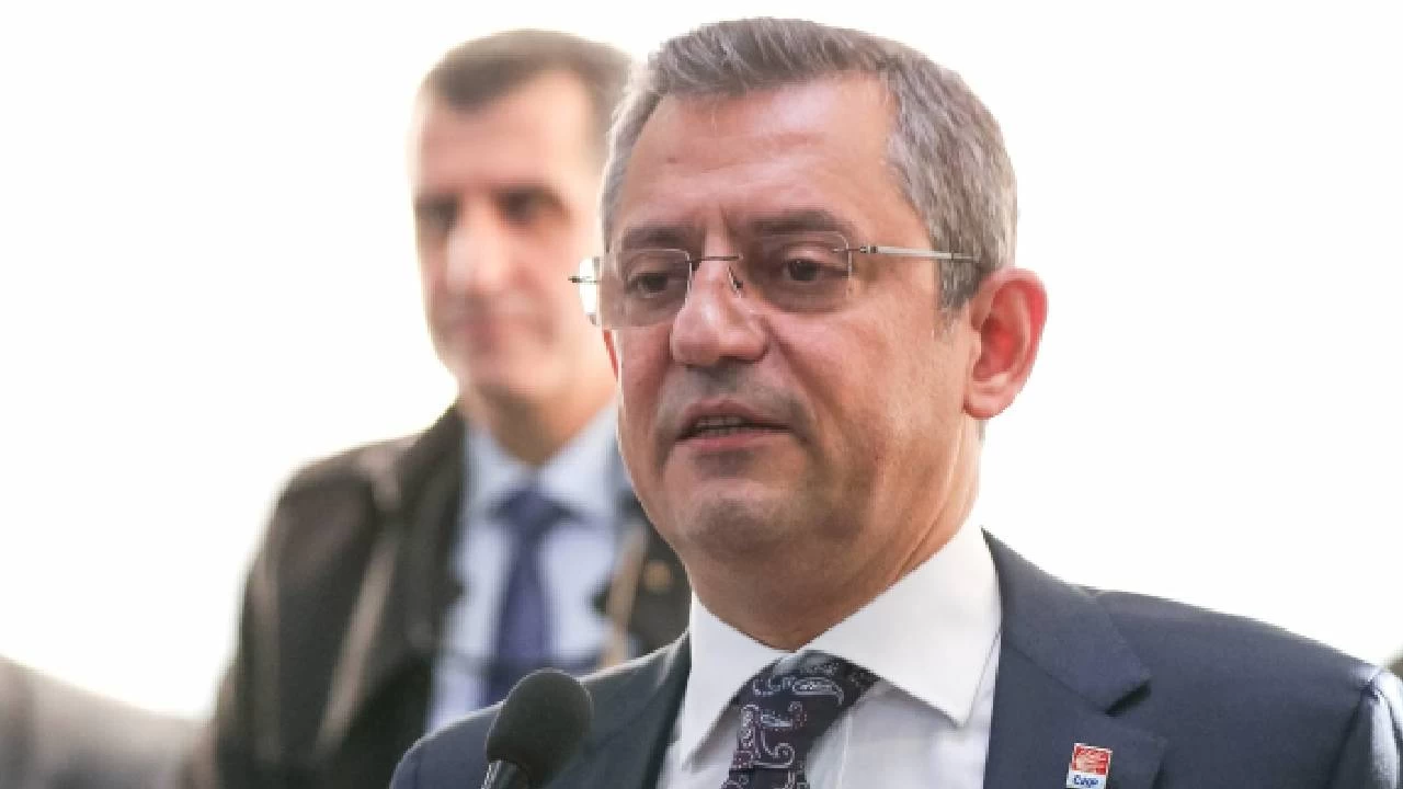 Özgür Özel'den Lütfü Savaş'ın adaylığı ile ilgili tepkilere yanıt