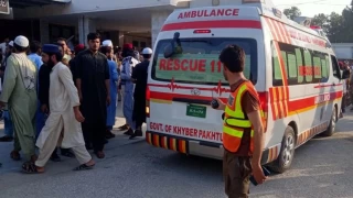 Pakistan'da milletvekili adayının ofisine bombalı saldırı: 25 ölü