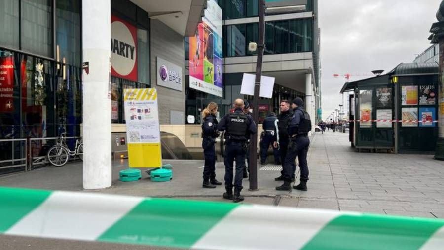 Paris tren istasyonunda tekbir getiren kadını polis vurdu
