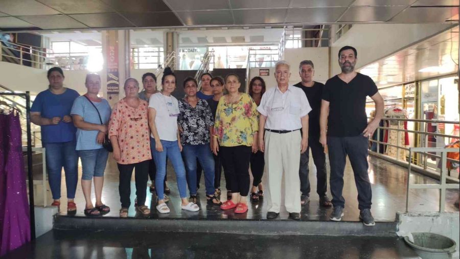 Pasajlar� y�k�lmas�n diye gelinlik yakt�lar