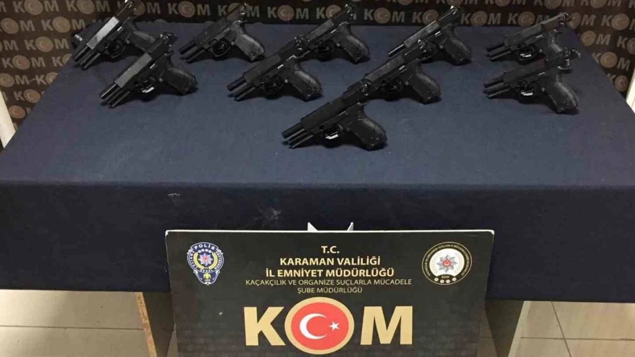 Polisin ��phe �zerine durdurdu�u ara�tan 10 silah ��kt�