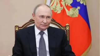 Putin, Rusya'nın doğu ucundaki Vladivostok'ta Endonezyalı mevkidaşı, Moğolistan, Myanmar ve Çin'in üst düzey yetkilileriyle Doğu Ekonomi Forumu'na katıldıPutin, Rusya'nın doğu ucundaki Vladivostok'ta Endonezyalı mevkidaşı, Moğolistan, Myanmar ve Çin'in üst düzey yetkilileriyle Doğu Ekonomi Forumu'na katıldı