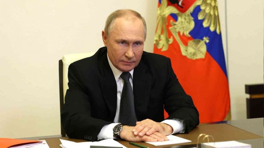 Putin'den sıkı yönetim kararı
