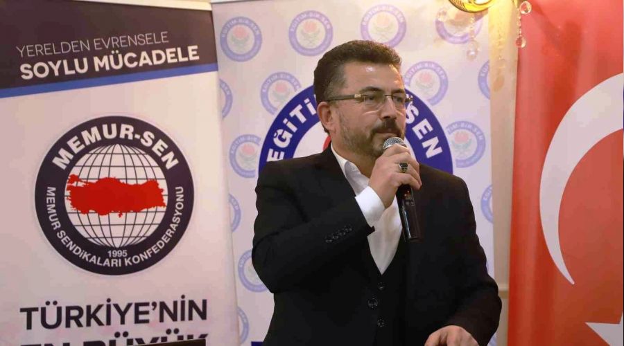 Ramazan Acar: '100 bin retmen atamas yaplmaldr'