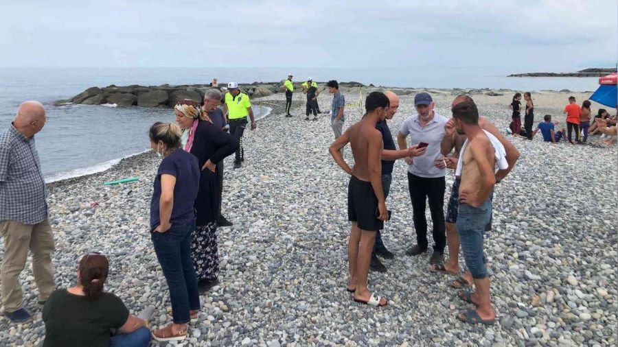 Rize'de denize giren yaşlı adam boğuldu