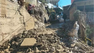 Rize'de heyelan: 4 ev tahliye edildi