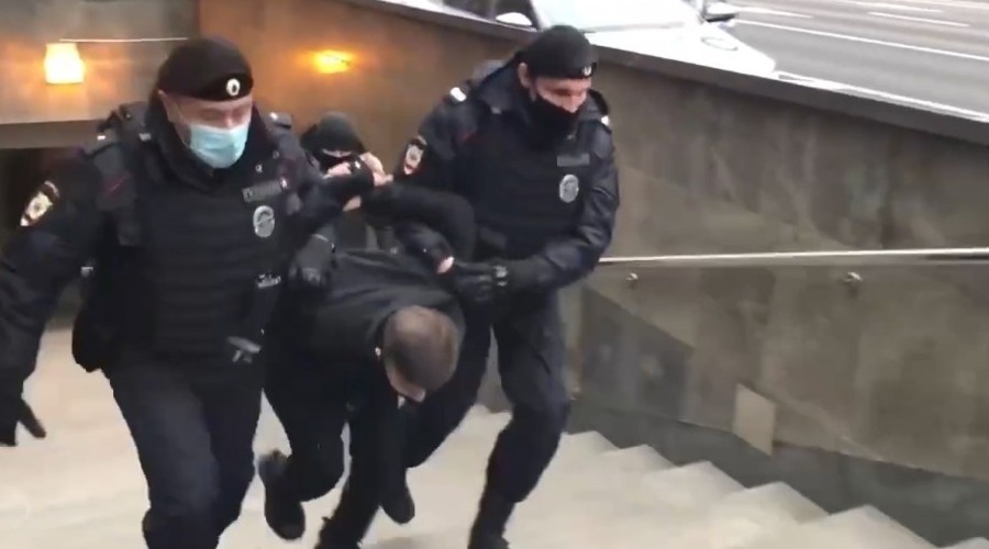 Rusya'daki M�sl�manlardan Fransa kar��t� protesto