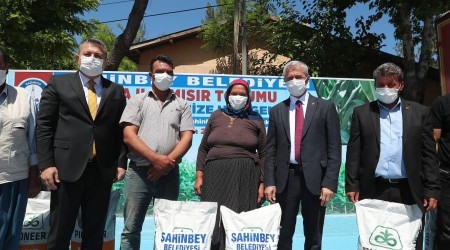 Şahinbey'den çiftçilere silajlık mısır desteği