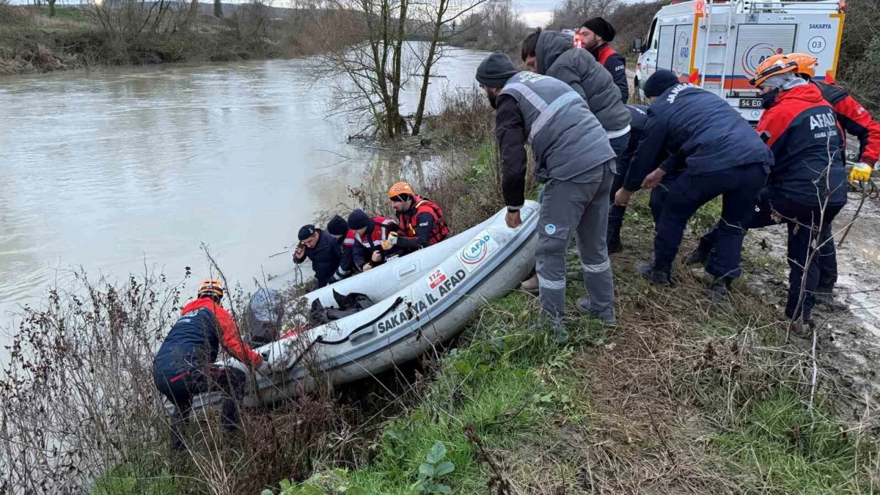 Sakarya'da nehirde bulunan ceset 24 yaşındaki gence ait çıktı