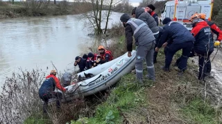 Sakarya'da nehirde bulunan ceset 24 yaşındaki gence ait çıktı