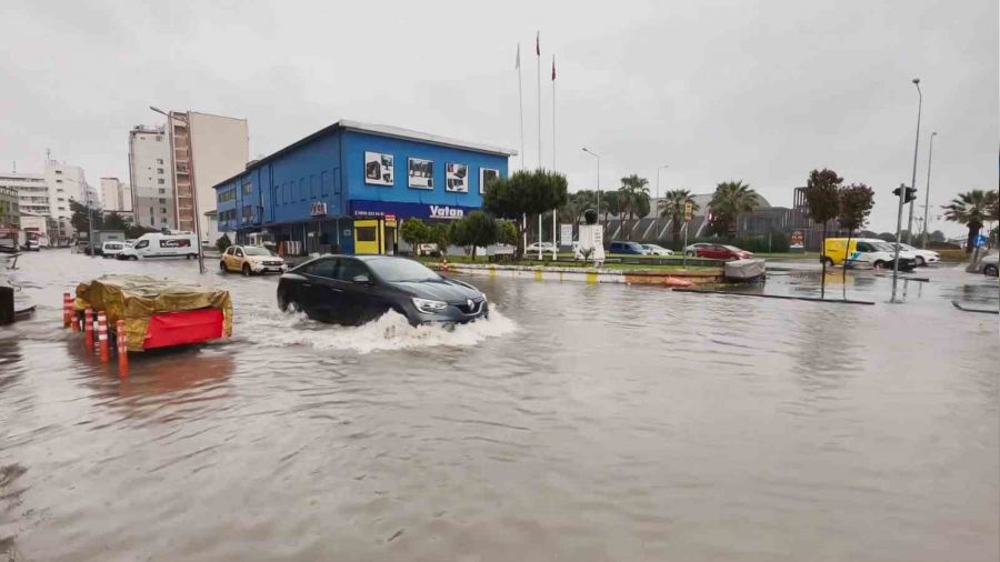 Samsun'da 5 ilçede eğitime sağanak engeli