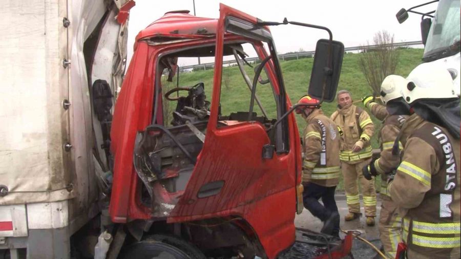 Sancaktepe'de kaza: 1 �l�, 1 yaral�