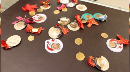 Sarraflar altın fiyatlarından dertli