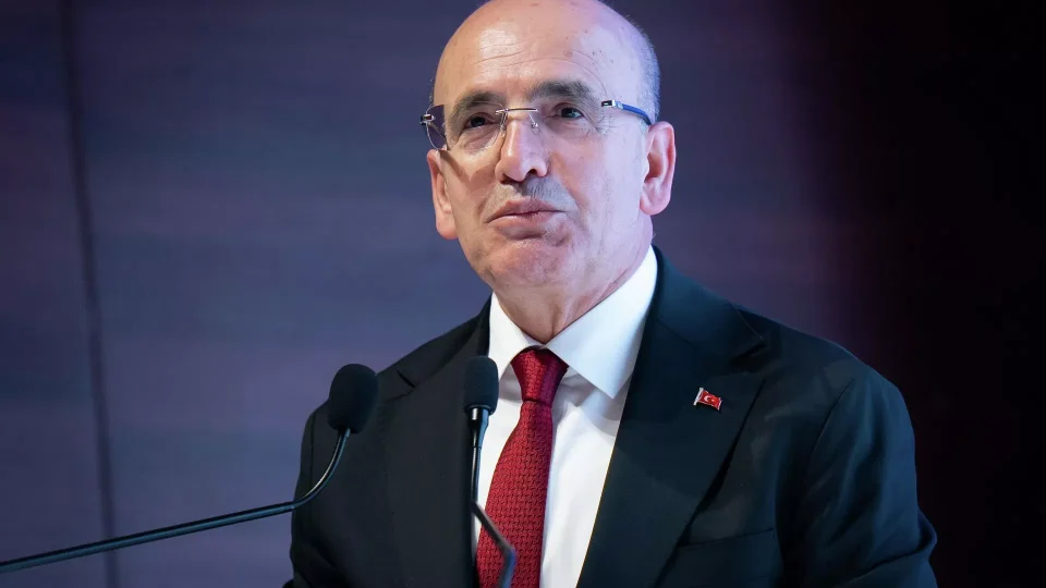 Scooter kullanımı özellikle büyükşehirlerde hem şikayetleri hem de kazaları artırabiliyor. Kullanıcısı her geçen gün çoğalsa da ilgili mevzuat tam olarak bilinmiyor