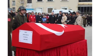 Şehit uzman çavuş İzmir'de son yolculuğuna uğurlandı