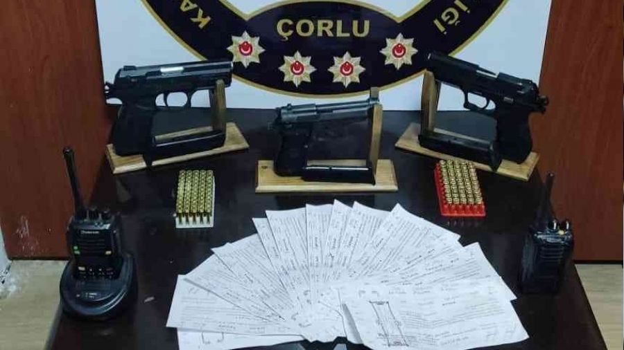 Silah zoruyla senet imzalatan 2 kişi tutuklandı