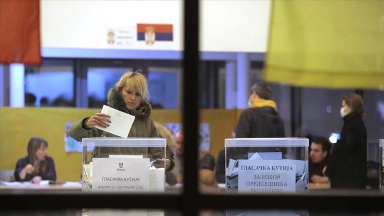 Sırbistan'da yarın seçim var