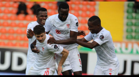 Sivasspor'a zor rakip