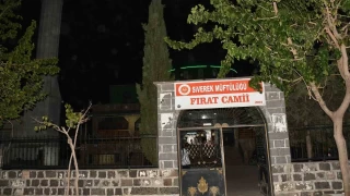 Siverek'te cami bahesinde gml bulunan bebein srr zlyor