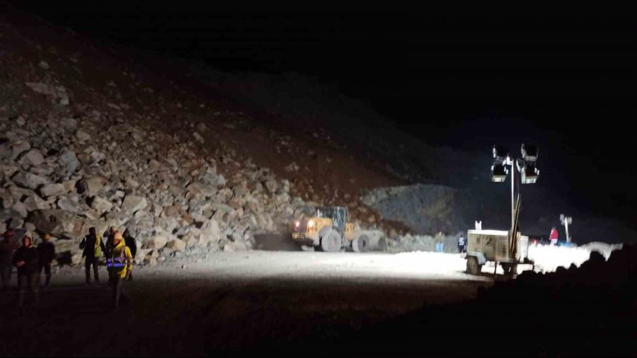 Soma'da maden ocağında göçük: 1 ölü, 3 yaralı