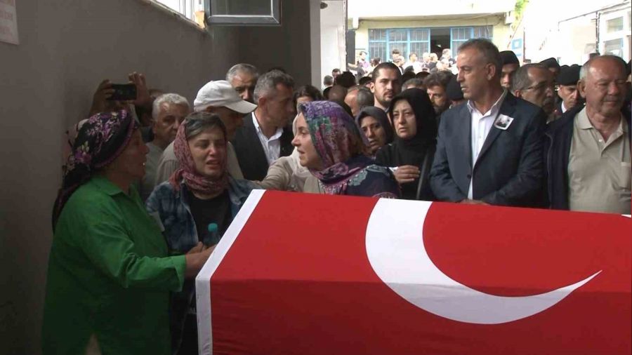 Suriye'de şehit olan Kıdemli Başçavuş Ali Buran toprağa verildi
