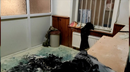 Tarihi camide yangın çıkarmaya çalıştı