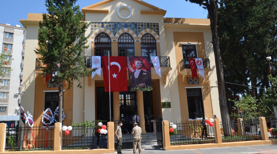 Tarihi karargâh binası kütüphane oldu